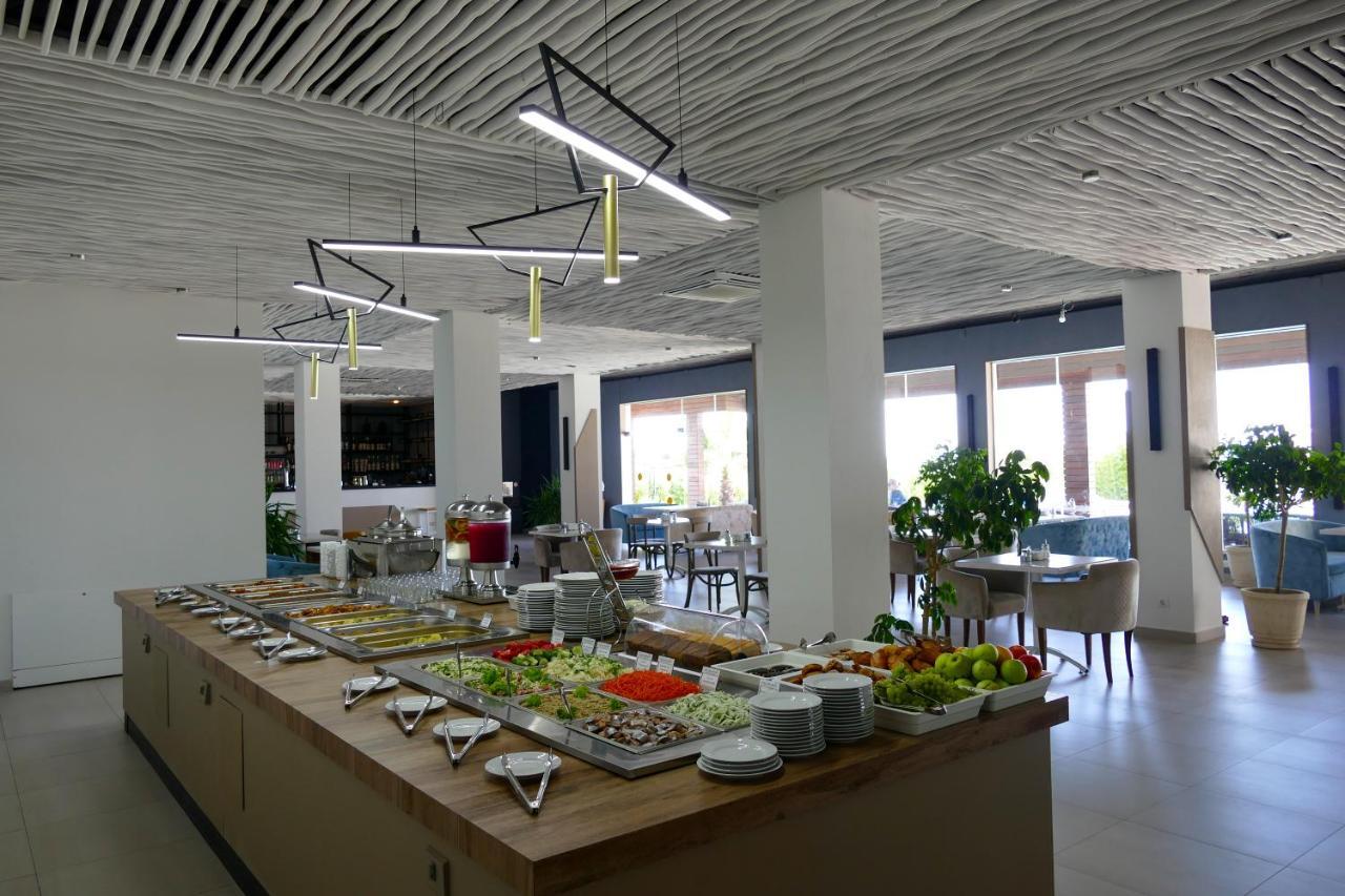 Aquamarine Family Club Hotel Gagra Exterior foto