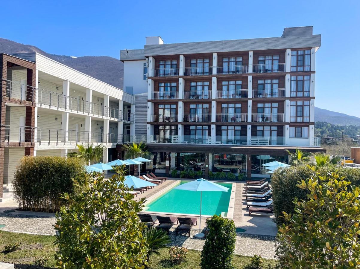 Aquamarine Family Club Hotel Gagra Exterior foto
